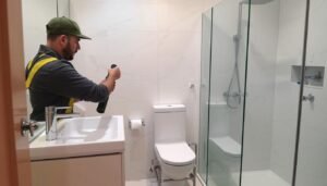 تركيب أدوات صحية حديثة في الدعية