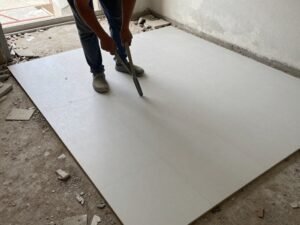 تكسير أرضيات منزل في الكويت